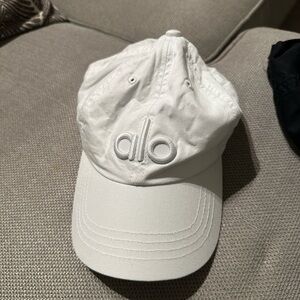 Alo White Hat